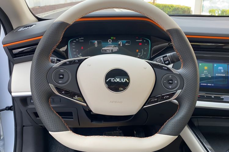 Used Dongfeng Aeolus Yixuan MAX 2023 1.5T Super Cool Trendy Dad Edition Steering Wheel