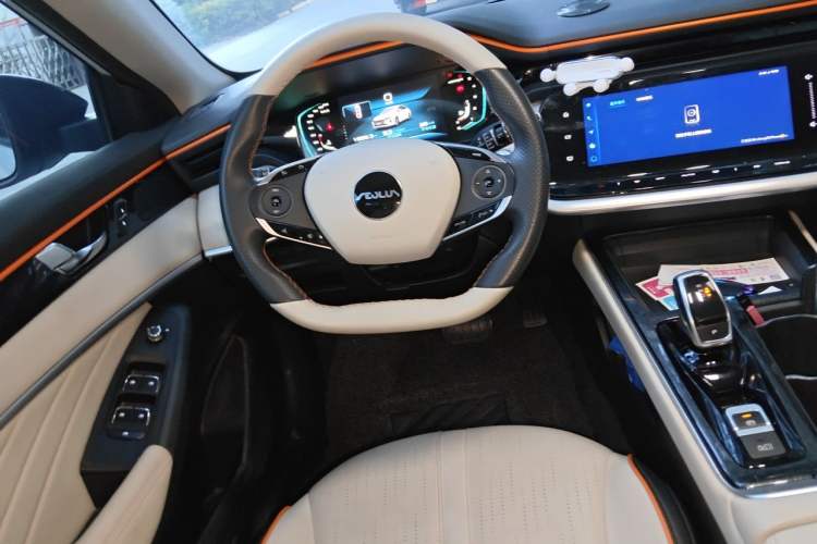 Used Dongfeng Aeolus Yixuan MAX 2023 1.5T Super Cool Trendy Dad Edition Steering Wheel