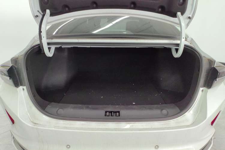 Used Dongfeng Aeolus Yixuan MAX 2023 1.5T Super-Powered Dad Edition Trunk