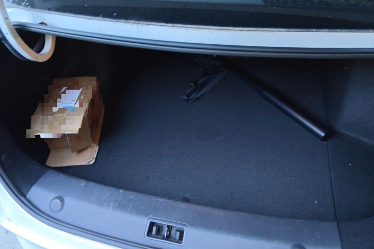 Used Dongfeng Aeolus Yixuan MAX 2023 1.5T Super Cool Trendy Dad Edition Trunk