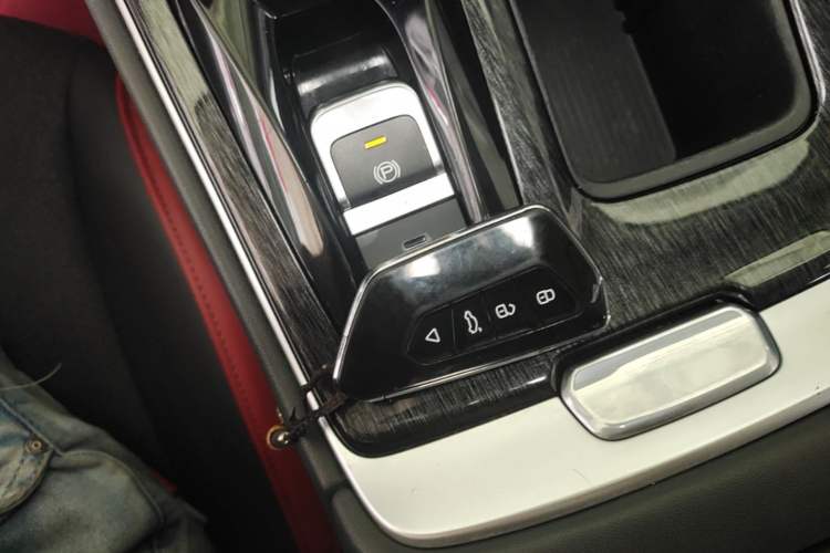 Used Dongfeng Aeolus Yixuan MAX 2023 1.5T Super-Powered Dad Edition Vehicle Key