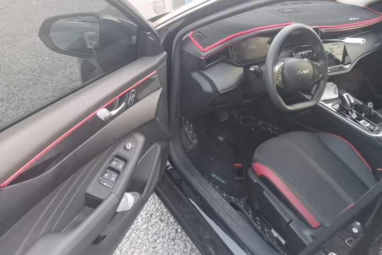 Used Dongfeng Aeolus Yixuan MAX 2024 1.5T Luxury Edition Driver Seat