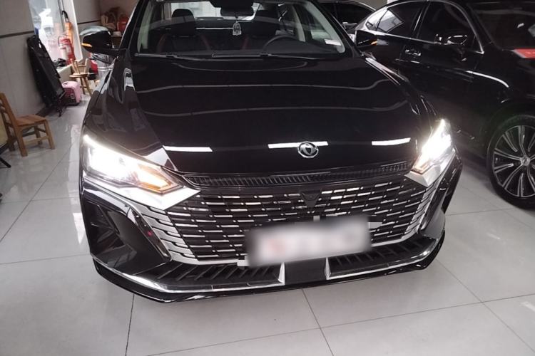 Used Dongfeng Aeolus Yixuan MAX 2024 1.5T Luxury Edition Front