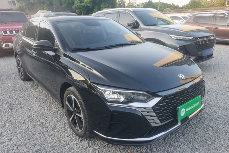 Used Dongfeng Aeolus Yixuan MAX 2024 1.5T Luxury Edition Front Right 45 Deg