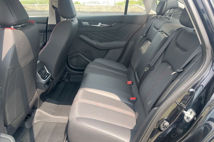 Used Dongfeng Aeolus Yixuan MAX 2024 1.5T Luxury Edition Interior 2