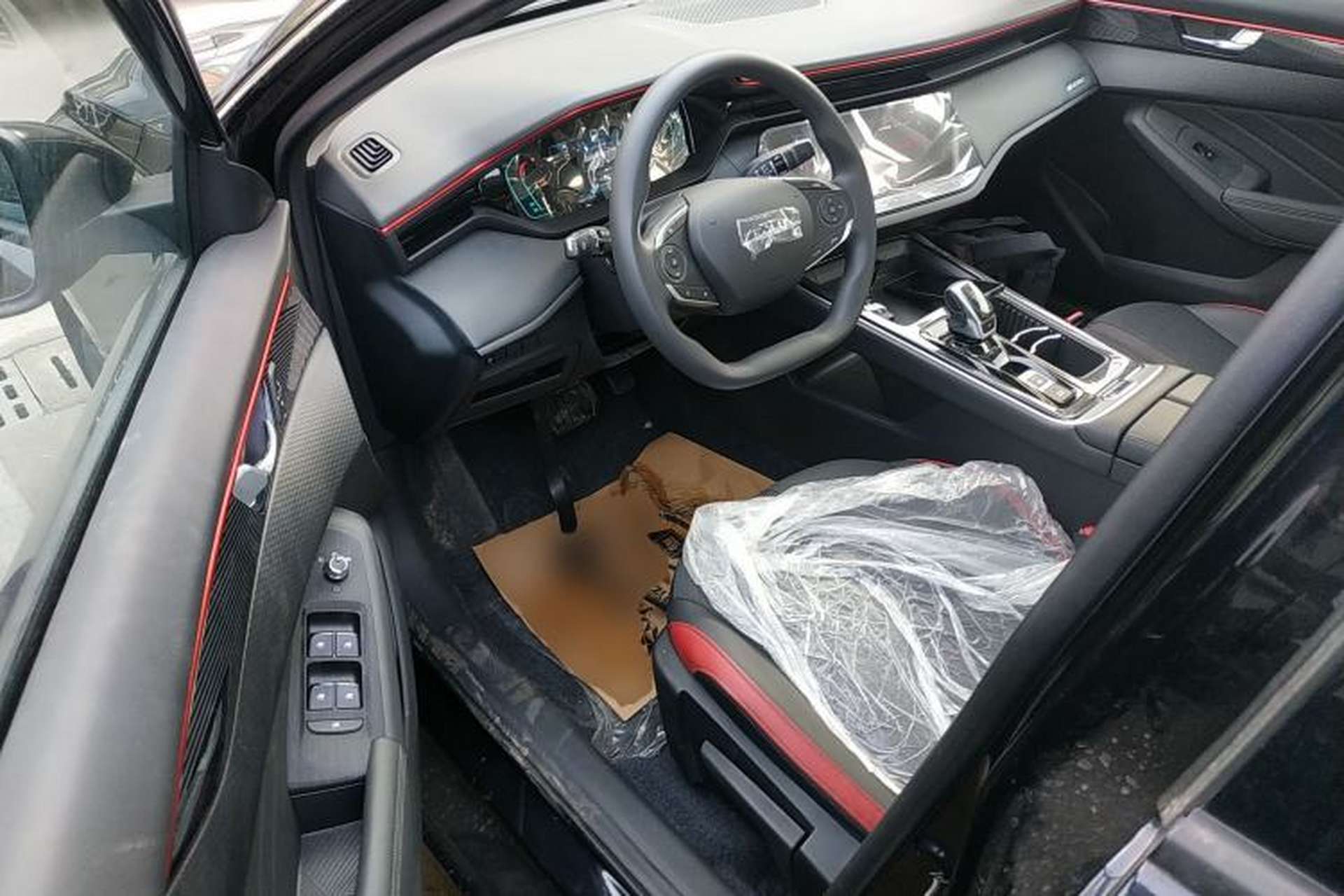 Used Dongfeng Aeolus Yixuan MAX 2024 1.5T Luxury Edition Interior 3