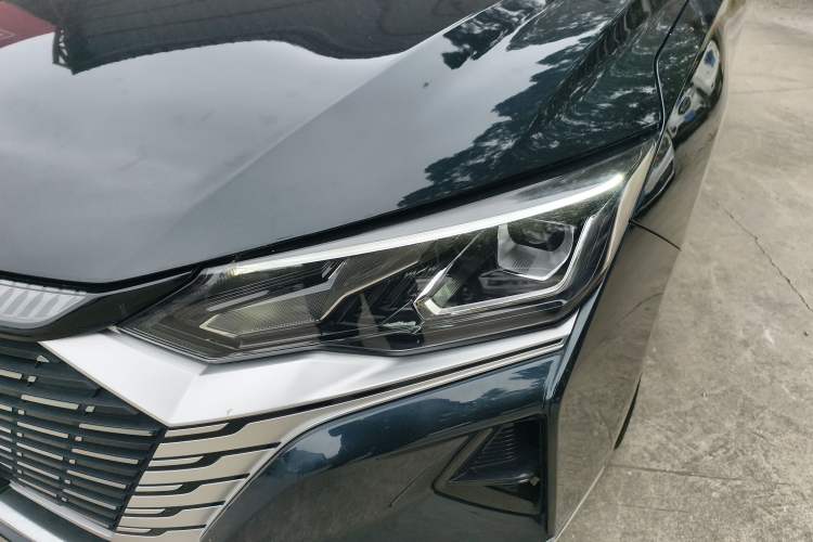 Used Dongfeng Aeolus Yixuan MAX 2024 1.5T Luxury Edition Left Front Headlight