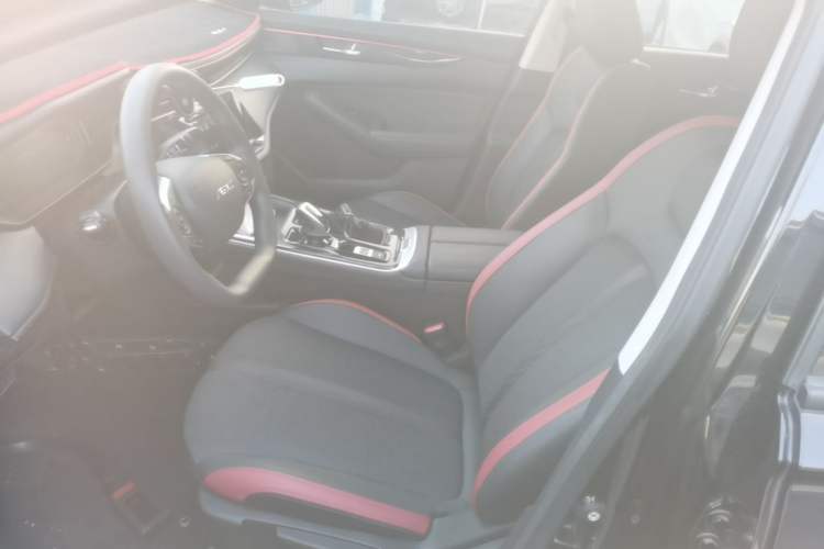 Used Dongfeng Aeolus Yixuan MAX 2024 1.5T Luxury Edition Left Front Seat