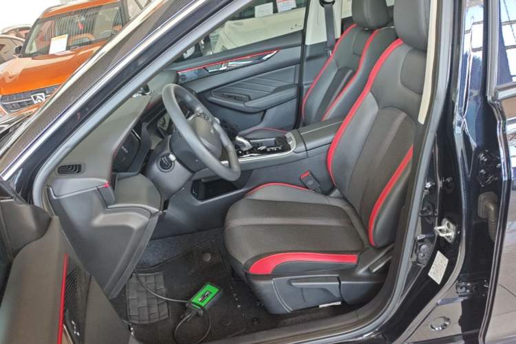 Used Dongfeng Aeolus Yixuan MAX 2024 1.5T Luxury Edition Left Front Seat