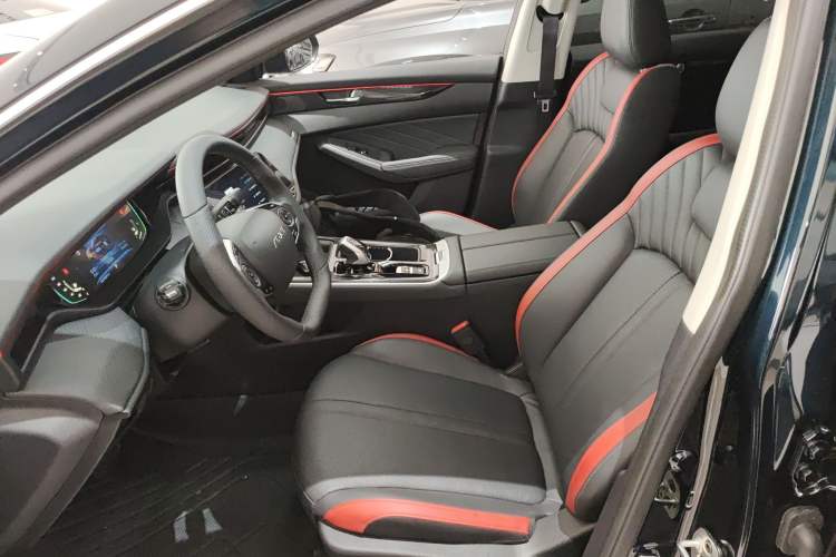 Used Dongfeng Aeolus Yixuan MAX 2024 1.5T Prestige Hybrid Edition Left Front Seat
