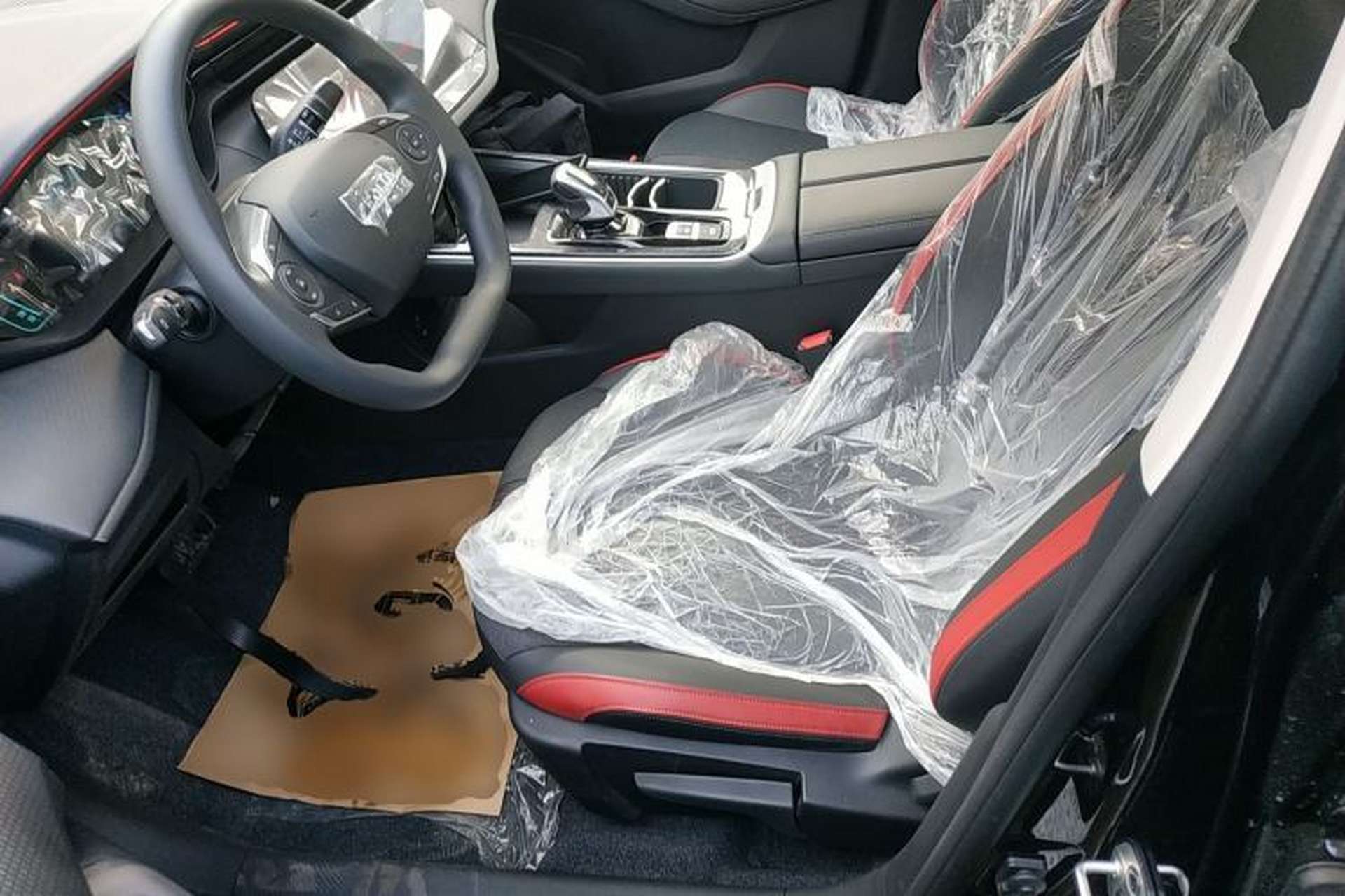 Used Dongfeng Aeolus Yixuan MAX 2024 1.5T Luxury Edition Left Front Seat