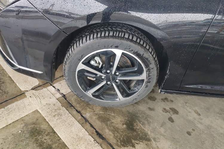 Used Dongfeng Aeolus Yixuan MAX 2024 1.5T Luxury Edition Left Front Wheel Hub