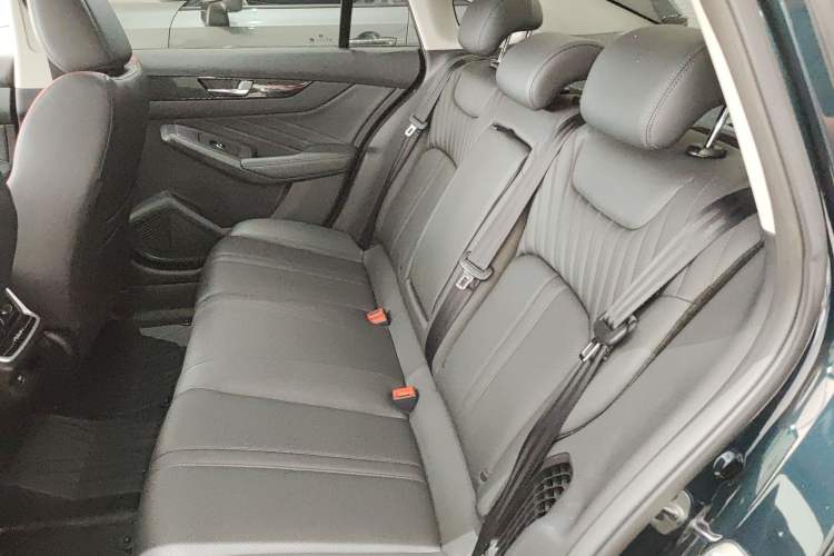 Used Dongfeng Aeolus Yixuan MAX 2024 1.5T Prestige Hybrid Edition Left Rear Seat