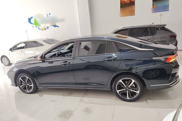 Used Dongfeng Aeolus Yixuan MAX 2024 1.5T Prestige Hybrid Edition Left Side