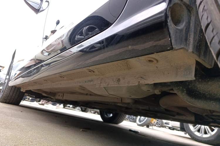 Used Dongfeng Aeolus Yixuan MAX 2024 1.5T Luxury Edition Left Side Sill