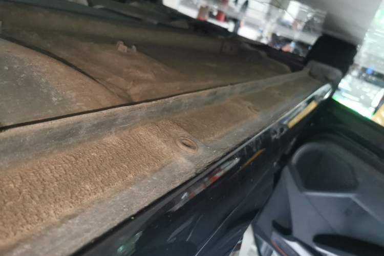 Used Dongfeng Aeolus Yixuan MAX 2024 1.5T Prestige Edition Left Side Sill