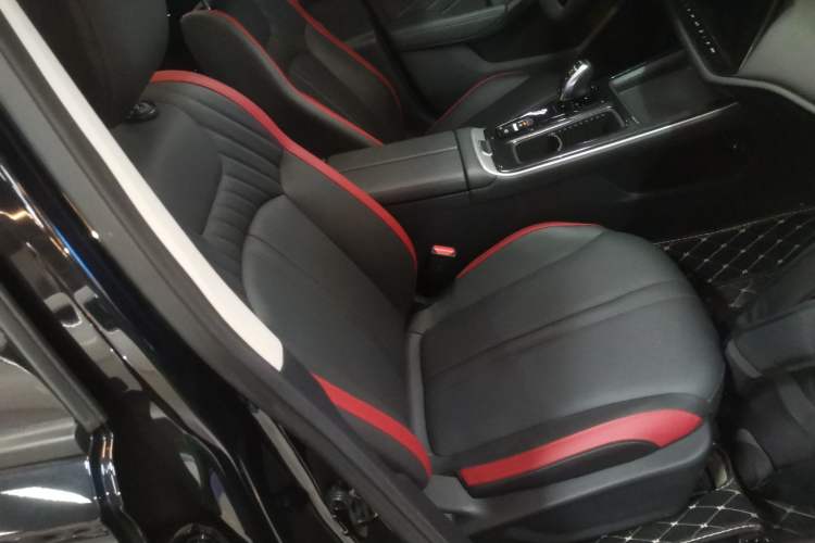 Used Dongfeng Aeolus Yixuan MAX 2024 1.5T Prestige Edition Right Front Seat