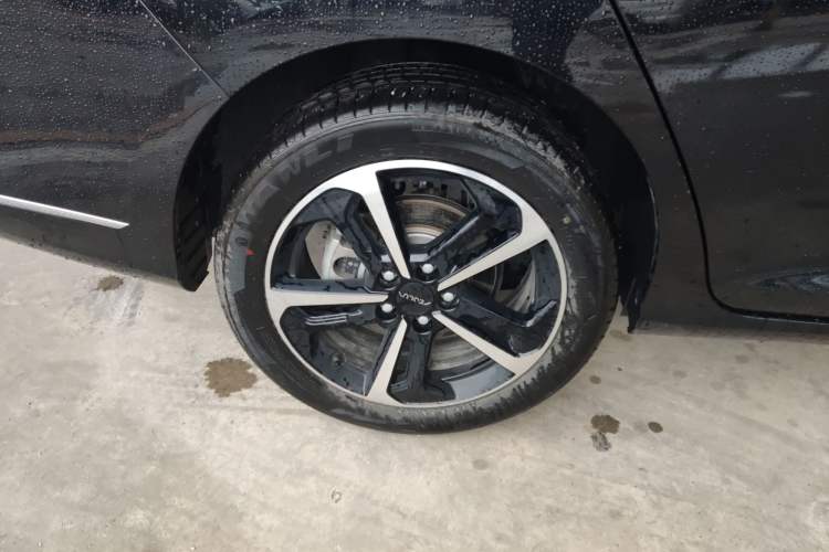 Used Dongfeng Aeolus Yixuan MAX 2024 1.5T Luxury Edition Right Rear Wheel Hub