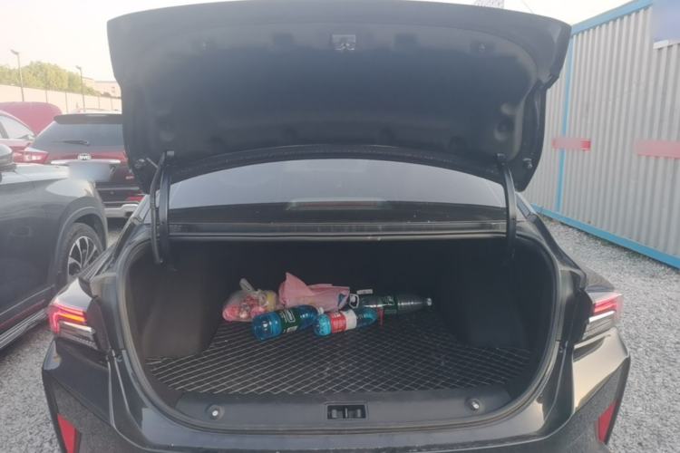 Used Dongfeng Aeolus Yixuan MAX 2024 1.5T Luxury Edition Trunk