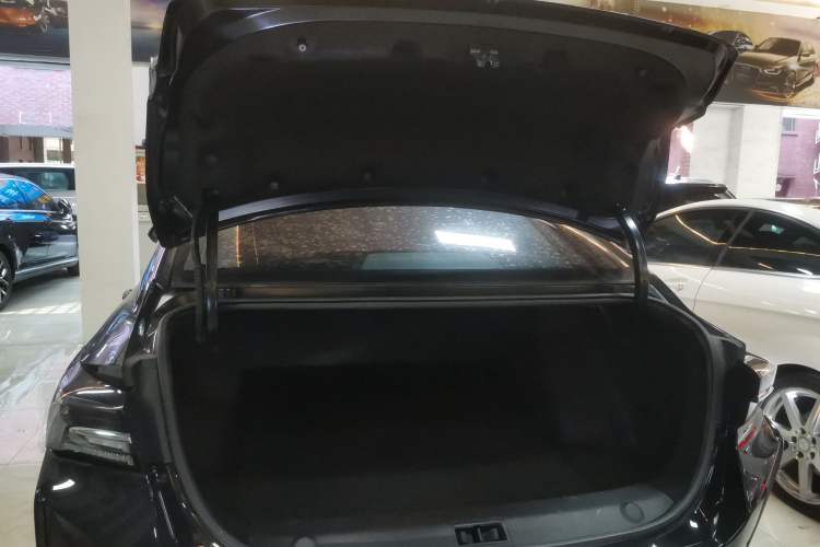 Used Dongfeng Aeolus Yixuan MAX 2024 1.5T Prestige Edition Trunk