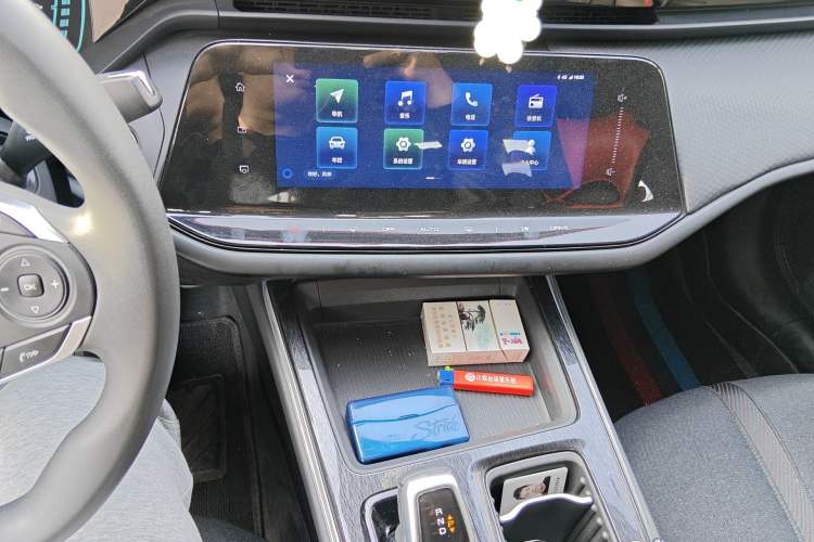 Used Dongfeng Aeolus Yixuan MAX 2024 1.5T Luxury Edition Audio And AC Panel