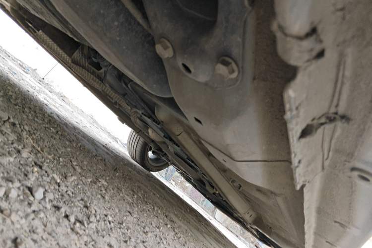 Used Dongfeng Aeolus Yixuan MAX 2024 1.5T Luxury Edition Chassis Rear Right