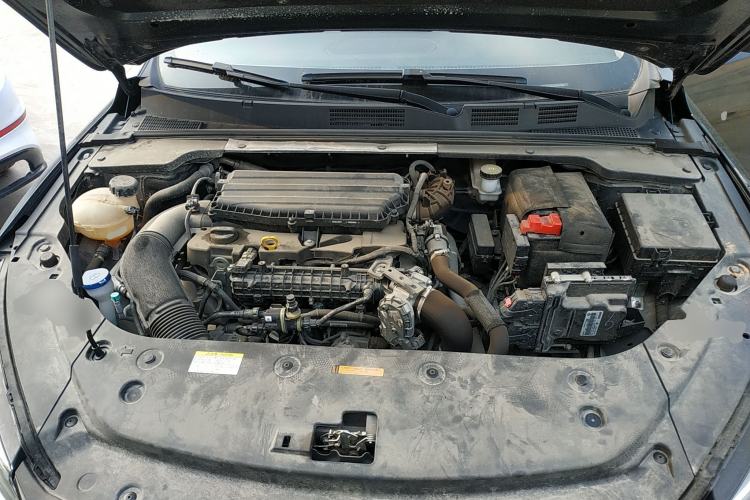 Used Dongfeng Aeolus Yixuan MAX 2024 1.5T Luxury Edition Engine Bay