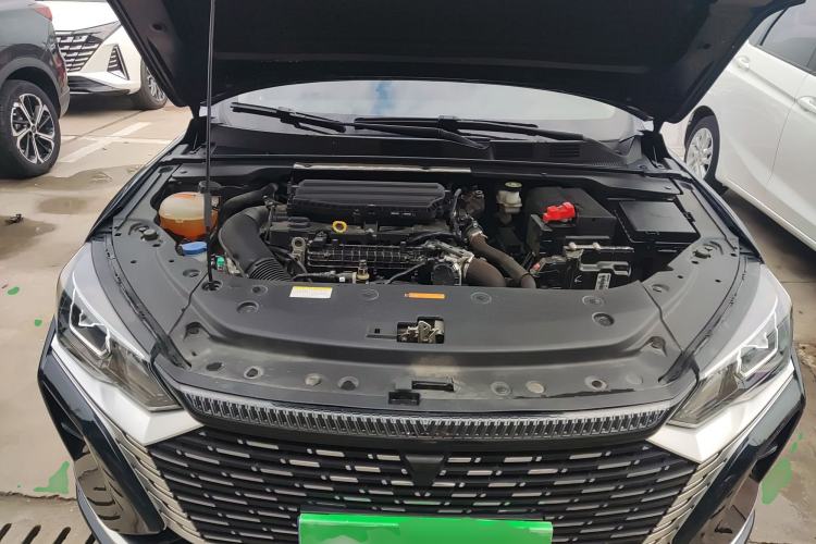 Used Dongfeng Aeolus Yixuan MAX 2024 1.5T Luxury Edition Engine Bay