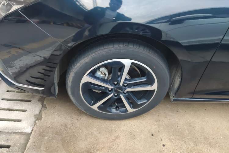 Used Dongfeng Aeolus Yixuan MAX 2024 1.5T Luxury Edition Exterior 7