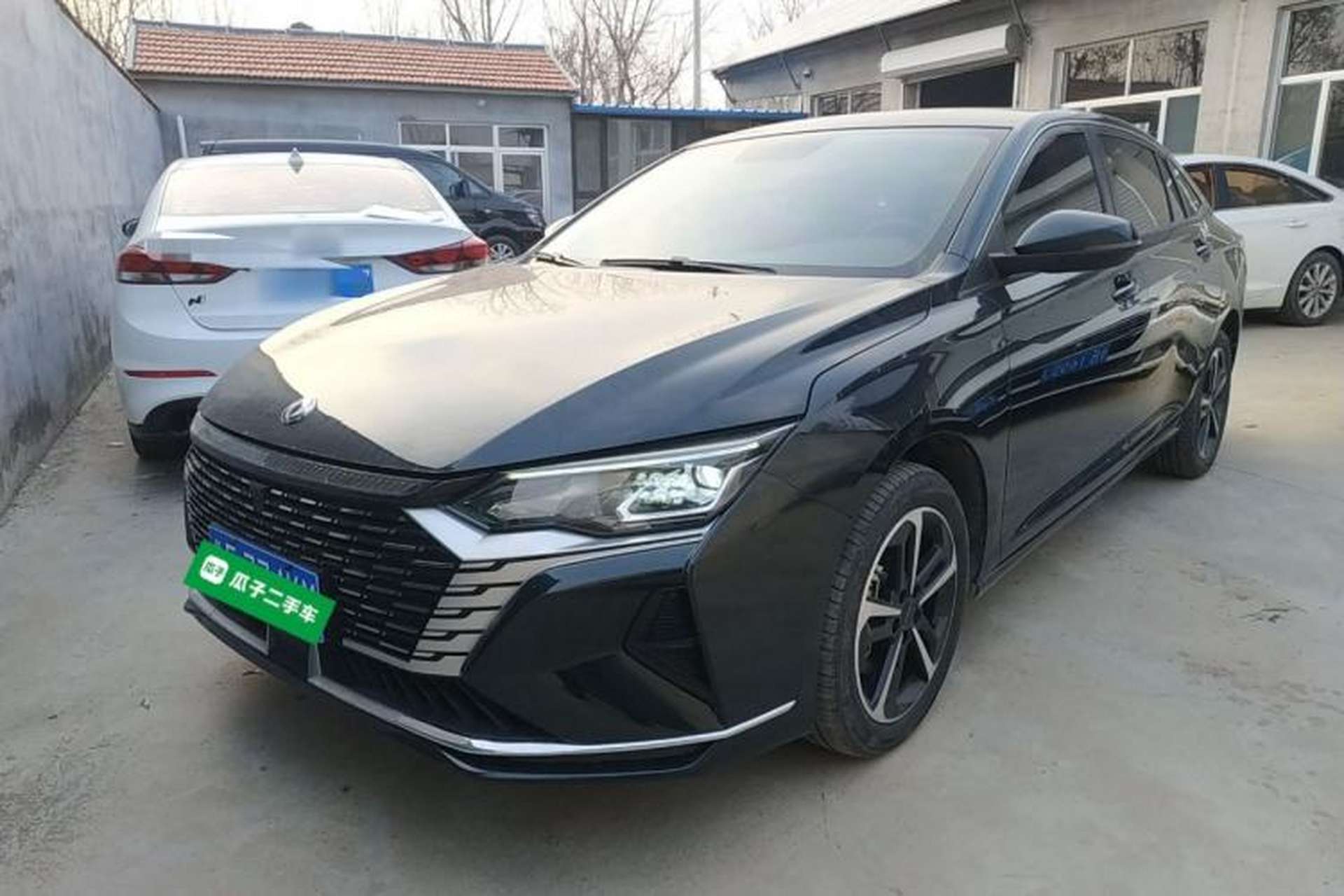 Used Dongfeng Aeolus Yixuan MAX 2024 1.5T Luxury Edition Front Left 45 Deg
