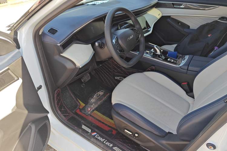 Used Dongfeng Aeolus Yixuan MAX 2024 1.5T Prestige Edition Driver Seat