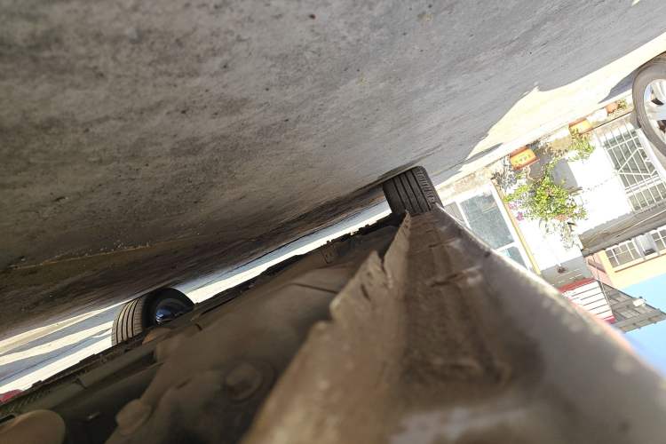 Used Dongfeng Aeolus Yixuan MAX 2024 1.5T Prestige Edition Left Side Sill