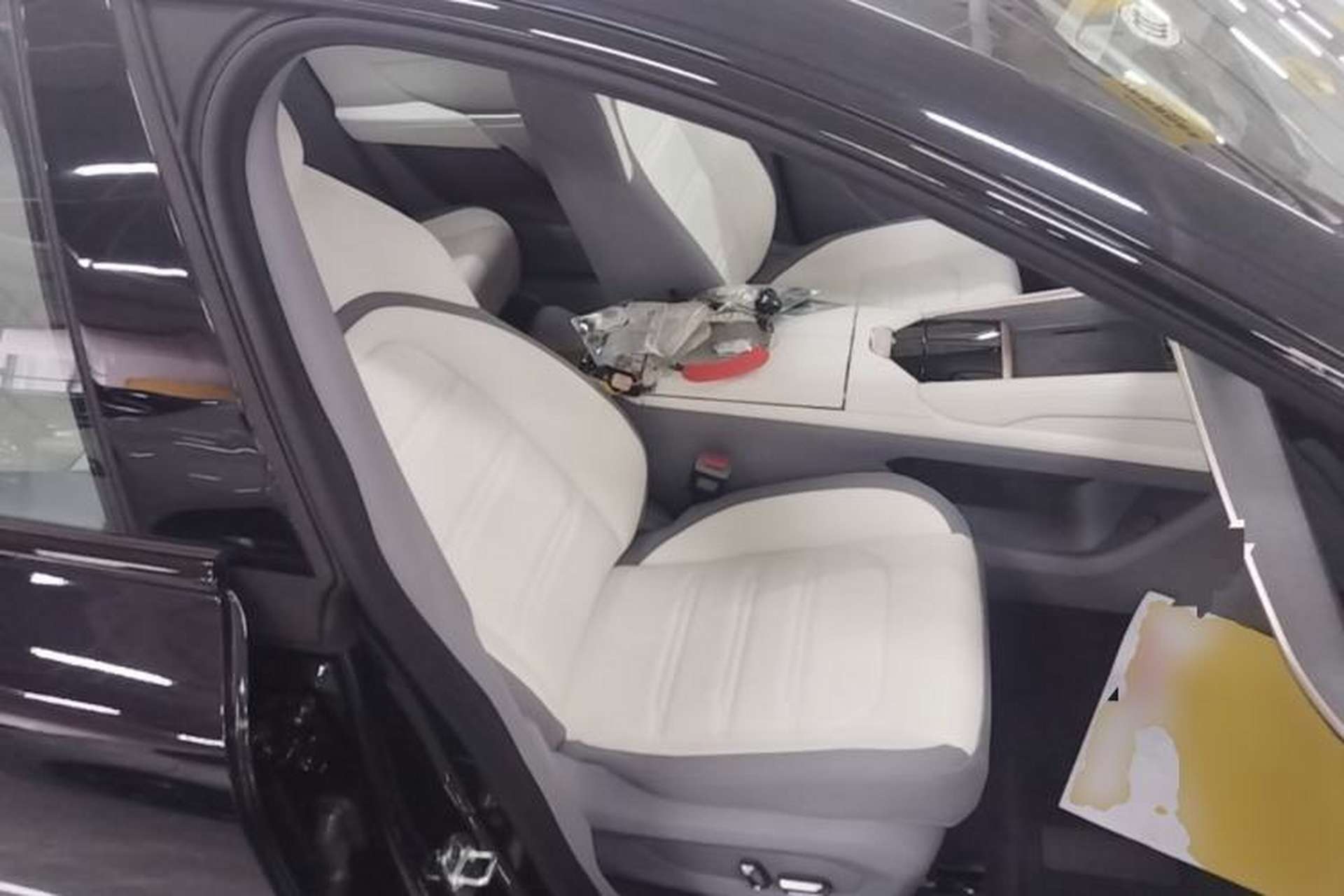 Used Dongfeng eπ eπ007 2024 620 Pro Version Right Front Seat