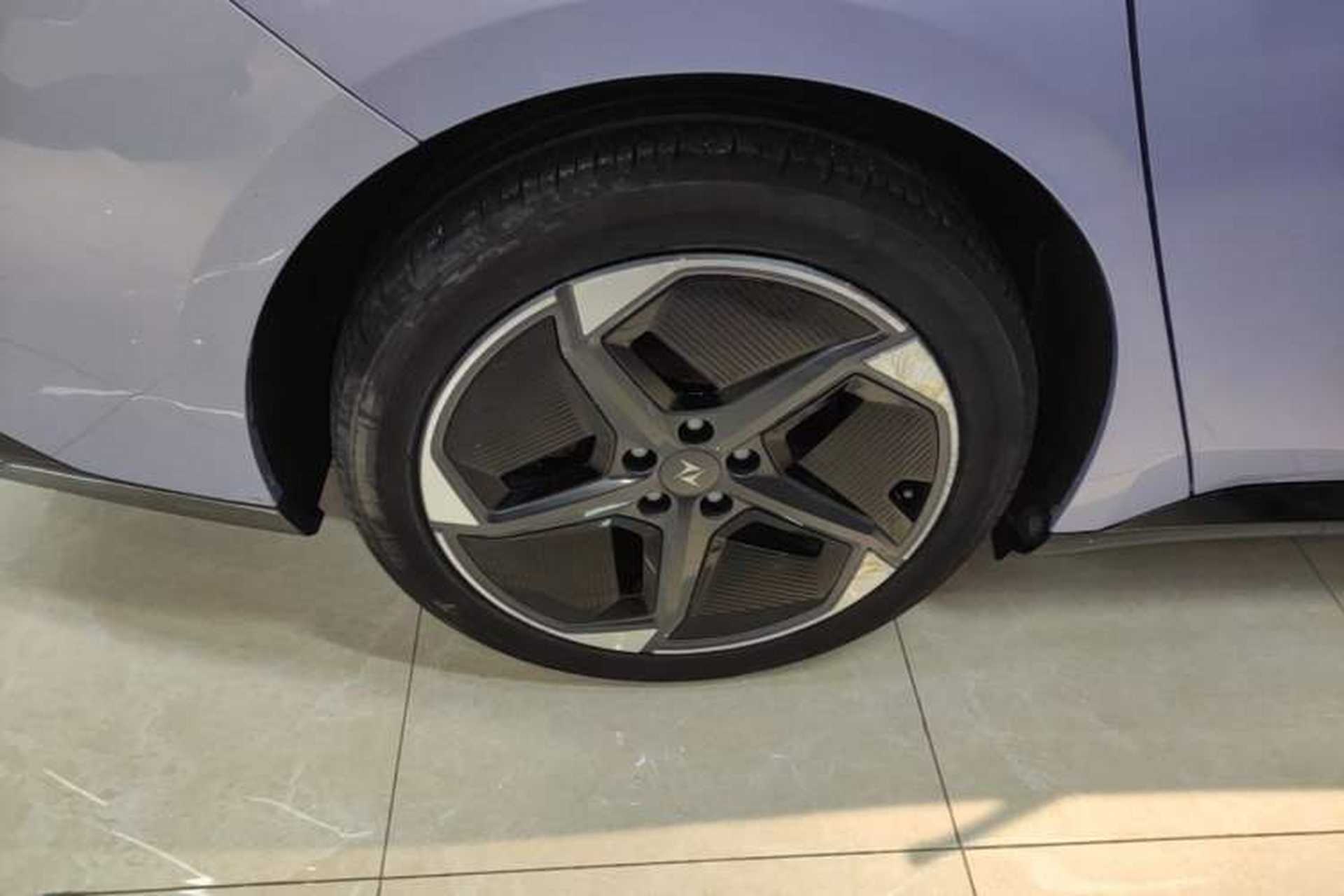 Used Dongfeng eπ eπ007 2024 620 Pro Version Right Rear Wheel Hub