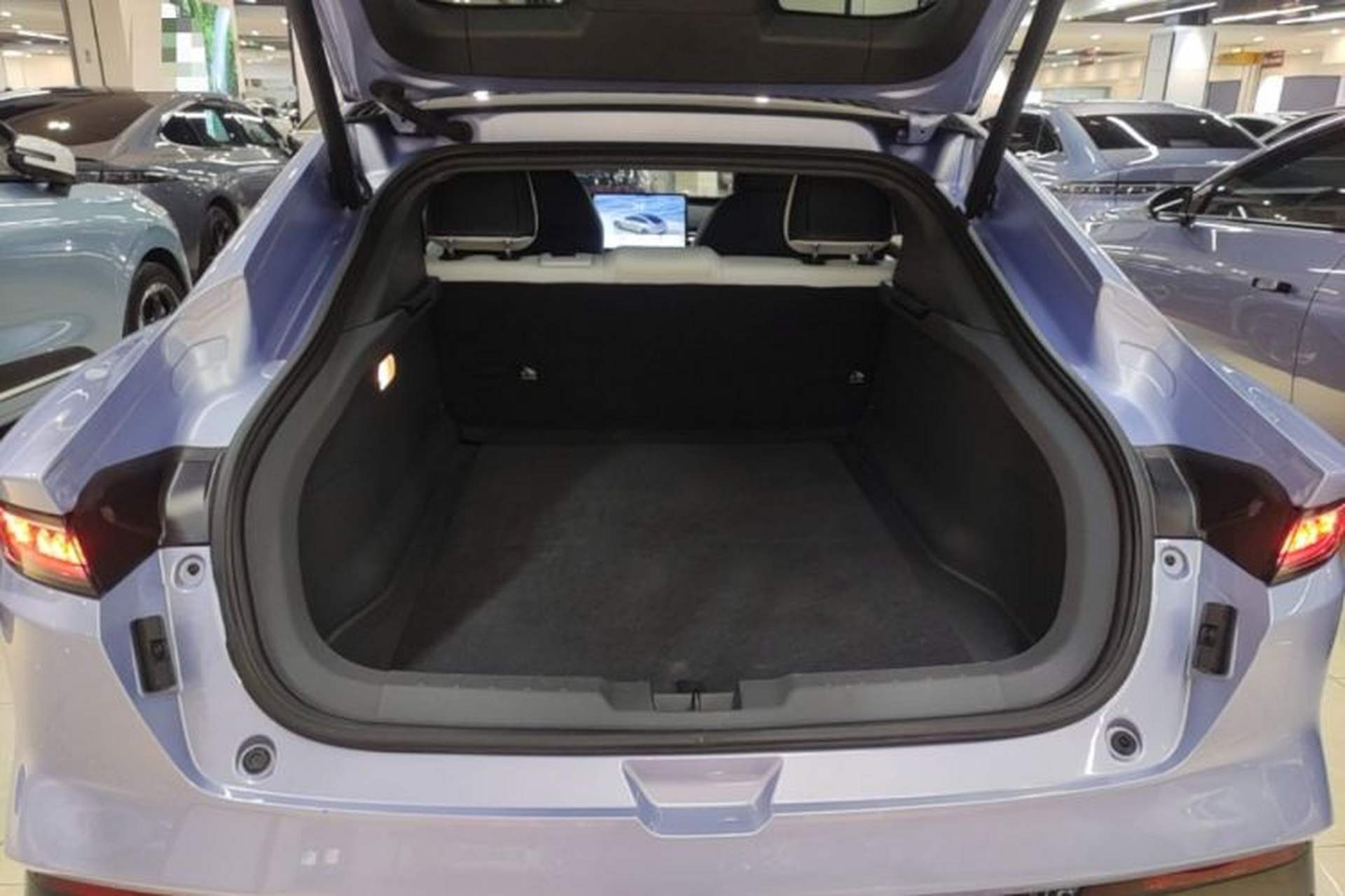 Used Dongfeng eπ eπ007 2024 620 Pro Version Trunk