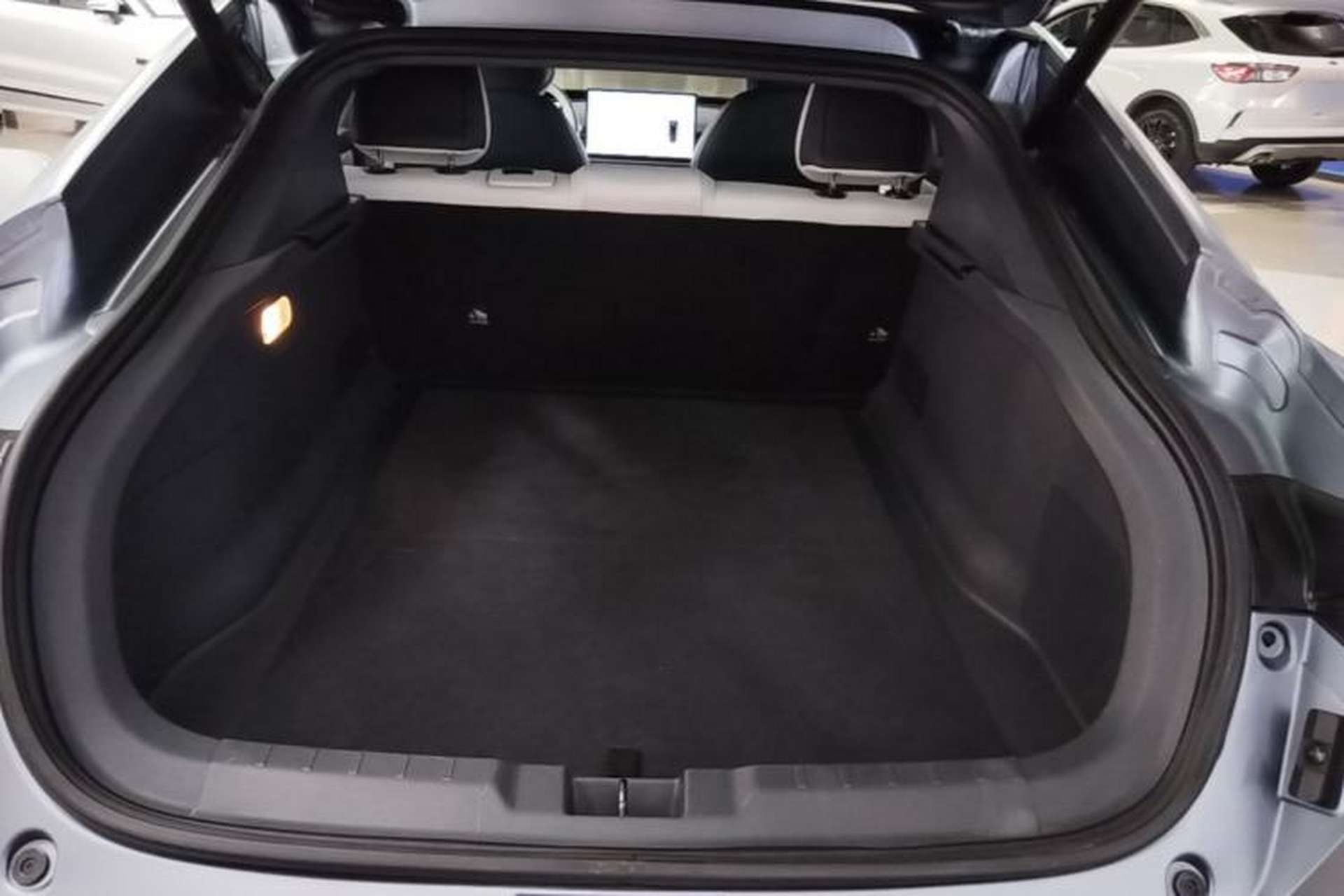 Used Dongfeng eπ eπ007 2024 620 Pro Version Trunk