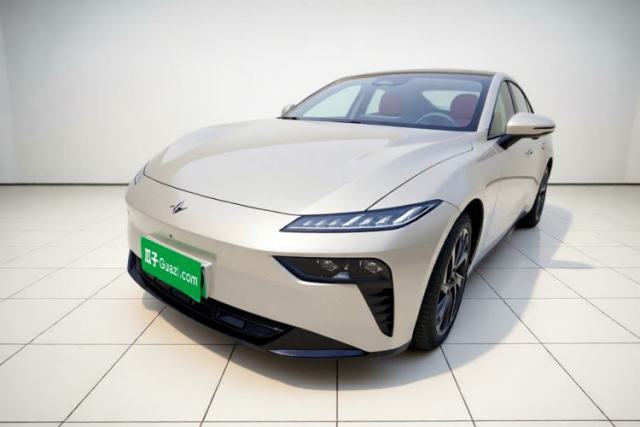 Dongfeng eπ eπ007 2024 Range-Extended 200 Air Edition مستعملة