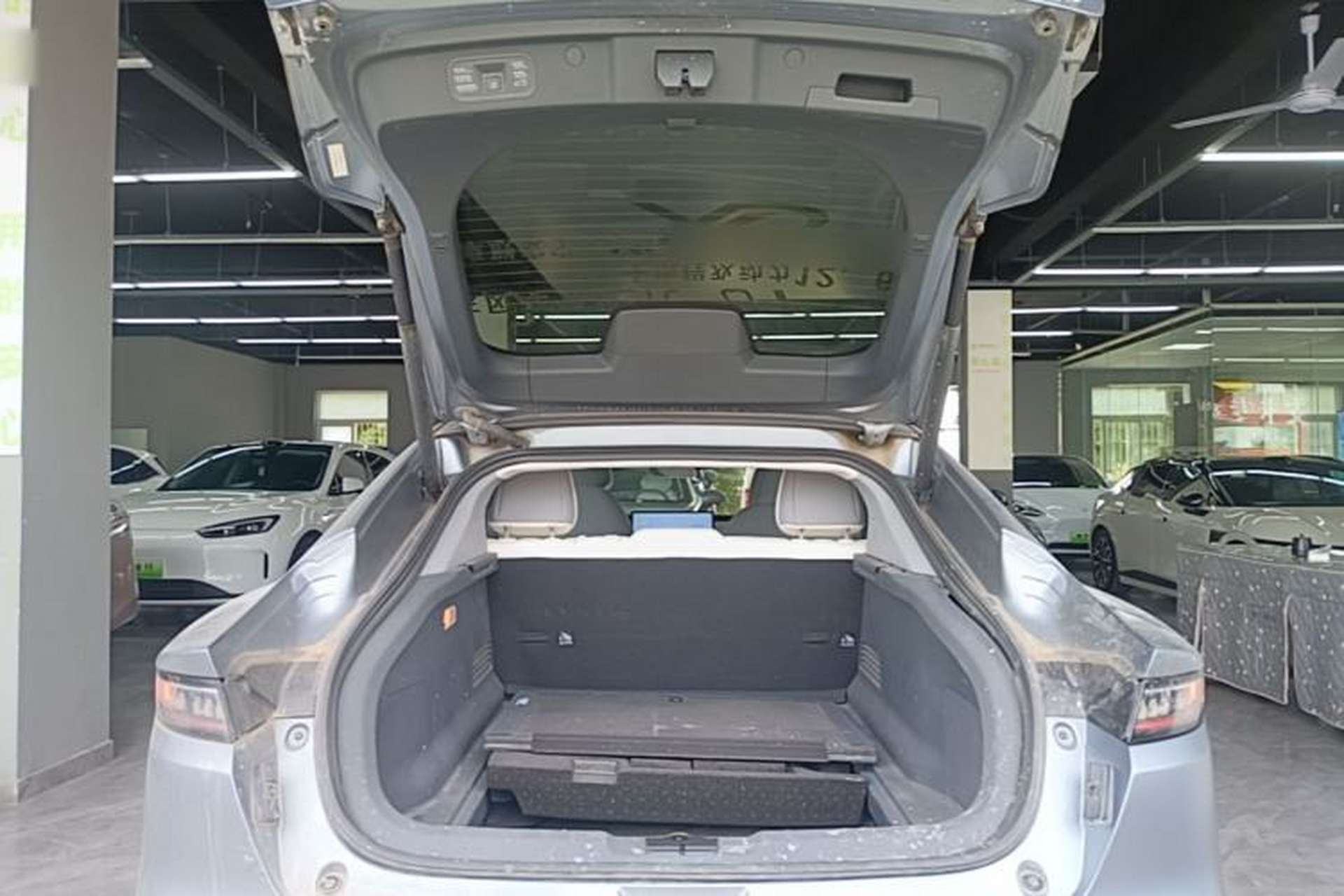 Used Dongfeng eπ eπ007 2024 Pure Electric 540 All-Wheel Drive Max Edition Trunk