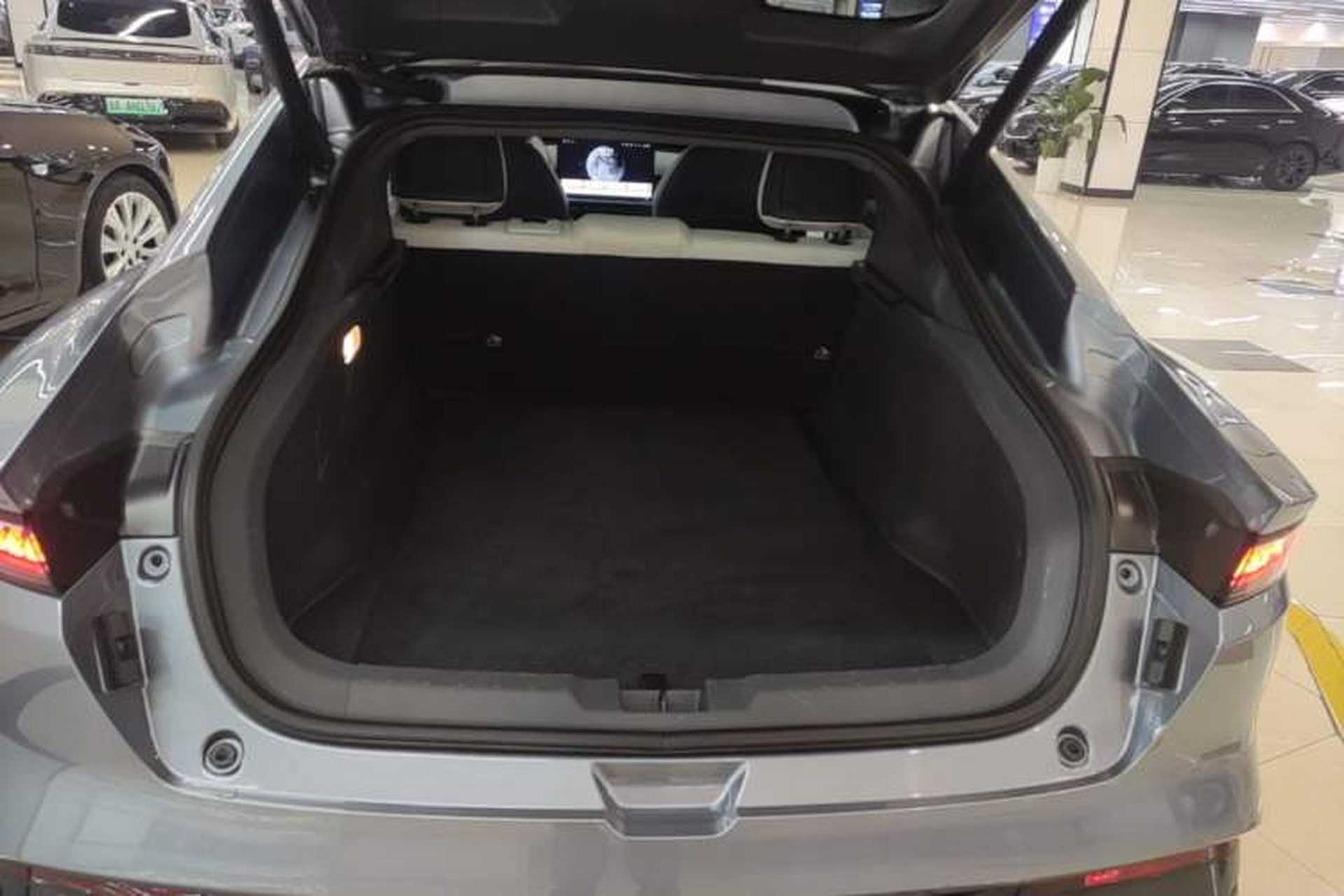 Used Dongfeng eπ eπ007 2024 530 Pro Version Trunk