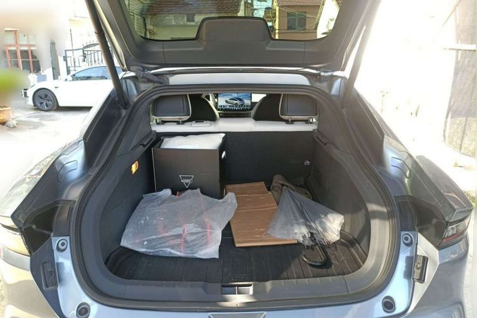 Used Dongfeng eπ eπ007 2024 530 Pro Version Trunk