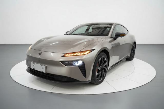 Dongfeng eπ eπ007 2024 All-Electric 620 RuYi Edition مستعملة