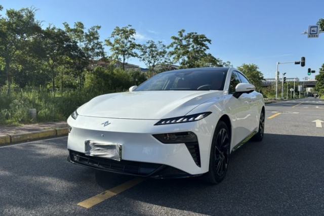 Dongfeng eπ eπ007 2024 200Pro Range-Extended Version d’occasion