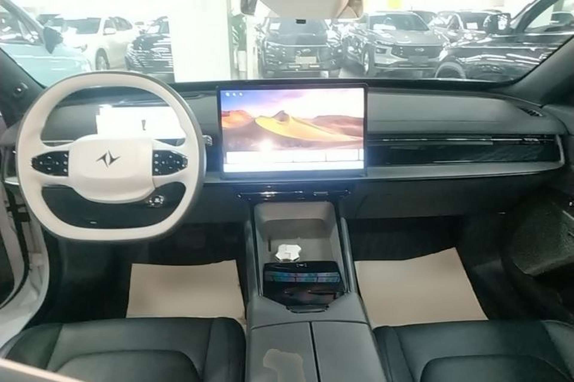 Used Dongfeng eπ eπ007 2024 All-Electric 620 RuYi Edition Center Console