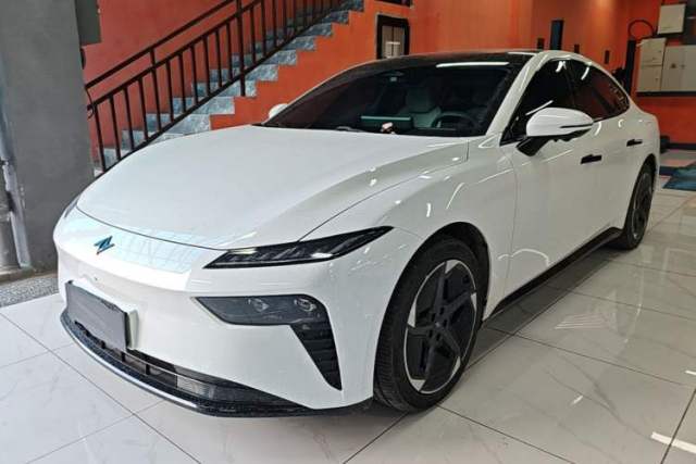 Dongfeng eπ eπ007 2024 All-Electric 620 RuYi Edition مستعملة