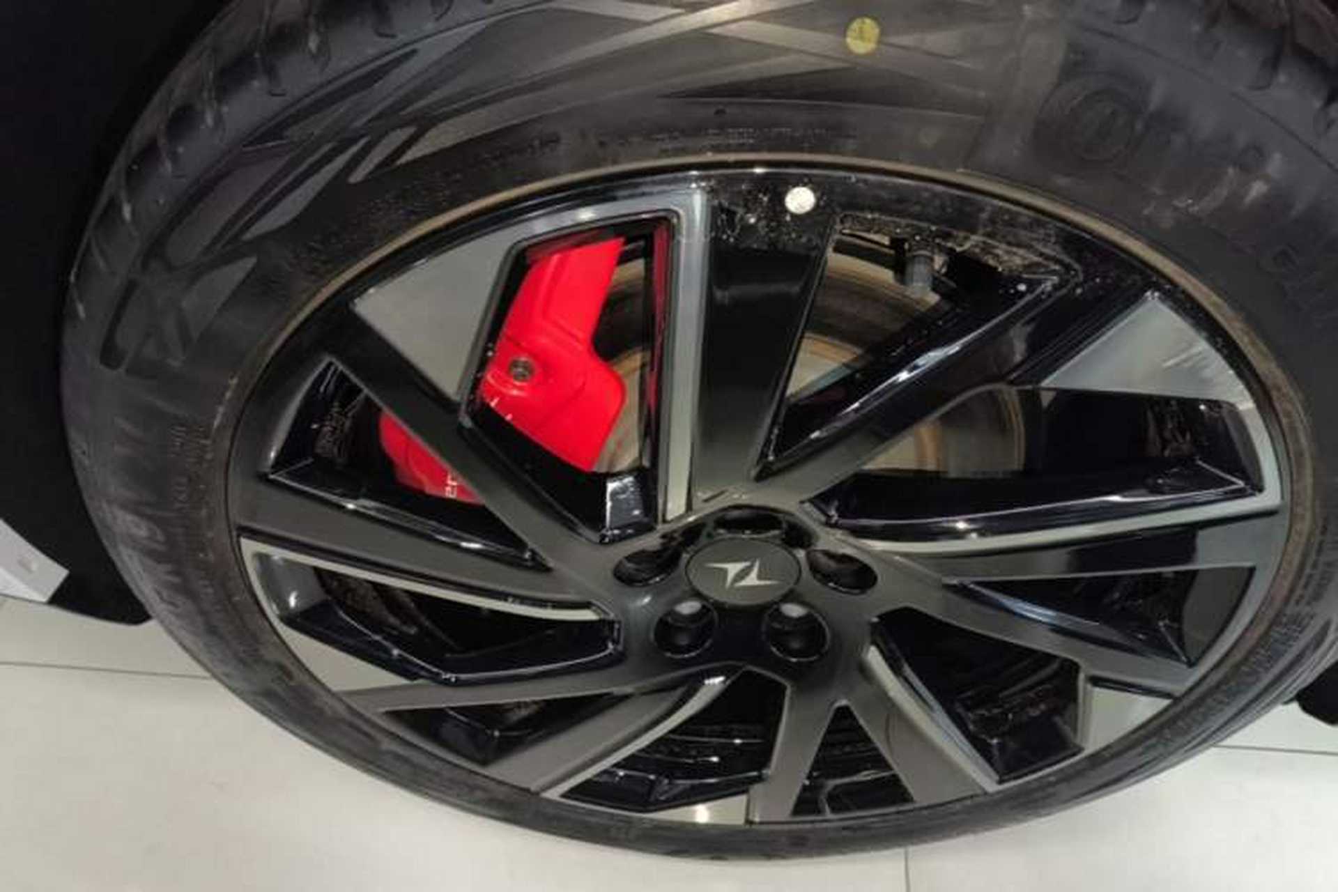 Used Dongfeng eπ eπ007 2024 620 Pro Version Right Rear Wheel Hub