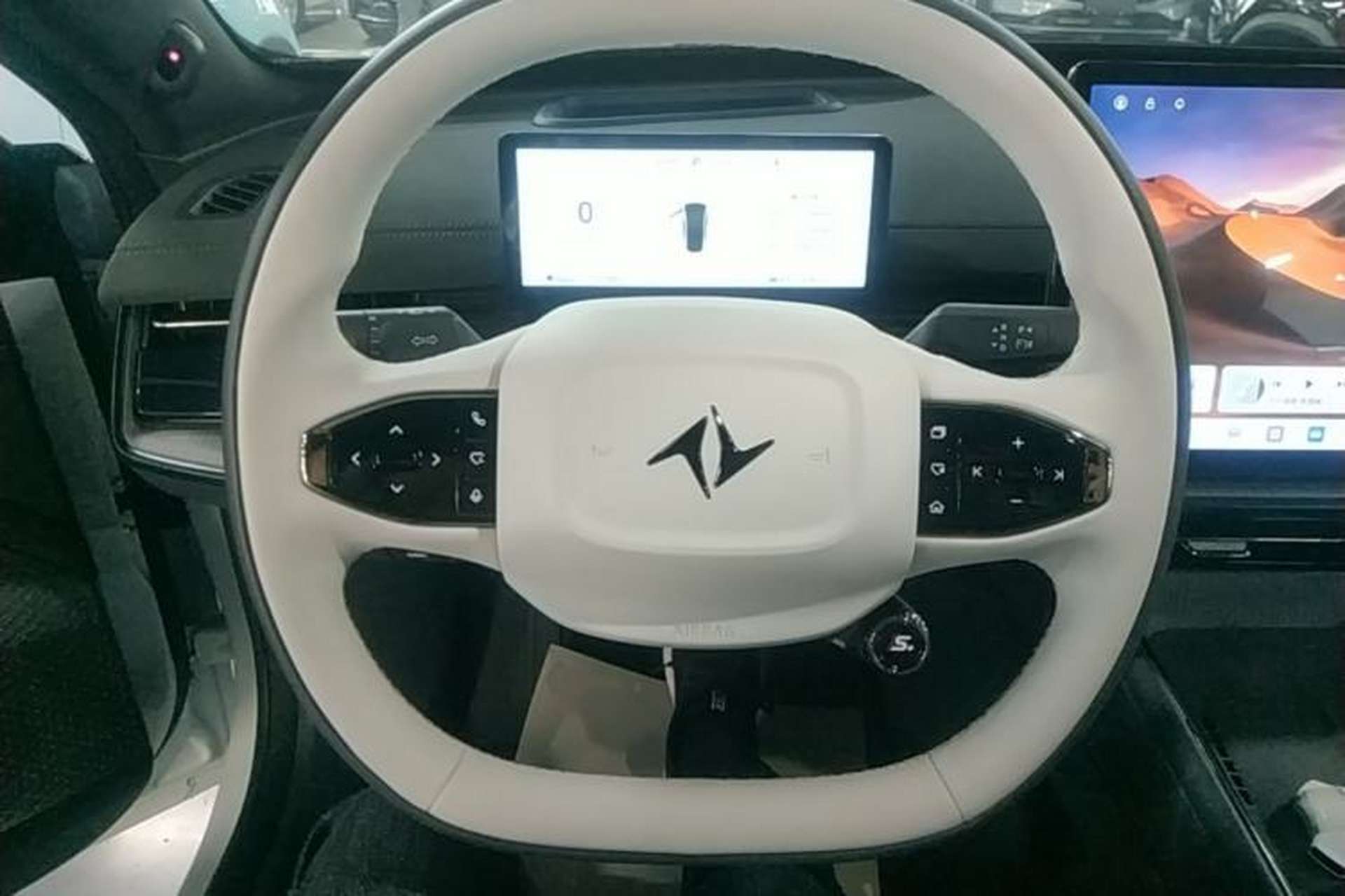 Used Dongfeng eπ eπ007 2024 All-Electric 620 RuYi Edition Steering Wheel