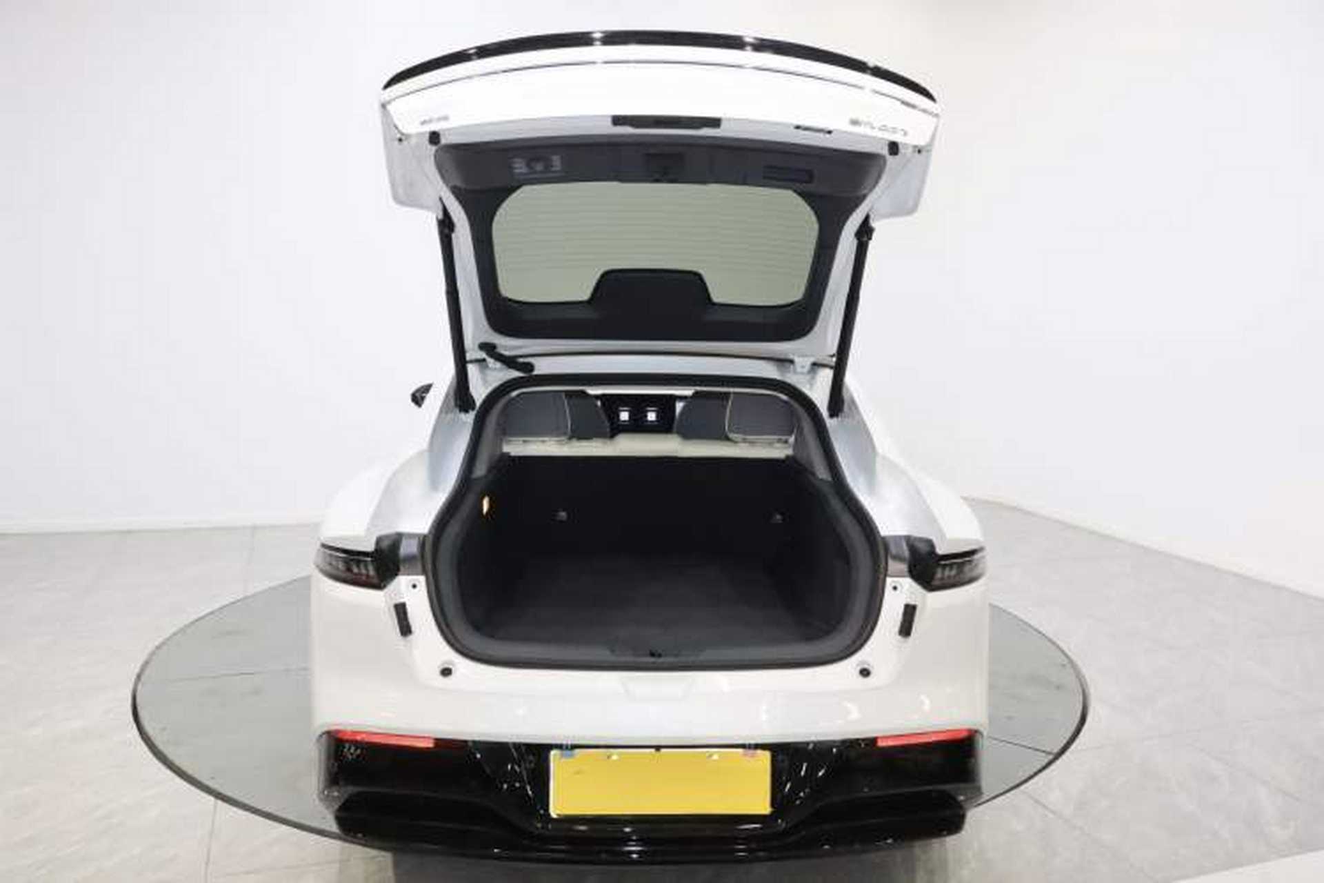 Used Dongfeng eπ eπ007 2024 620 Pro Version Trunk