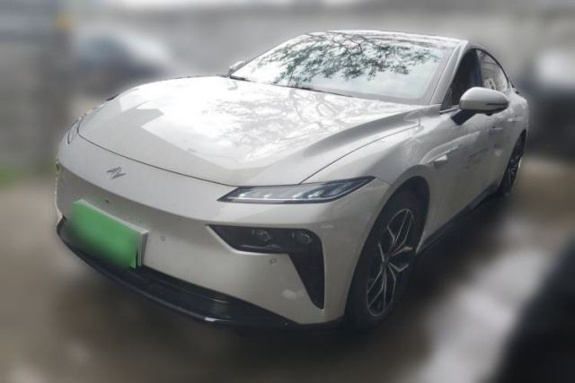 Dongfeng eπ eπ007 2025 Model Pure-Electric 565 All-Wheel-Drive Max Leading Edition مستعملة