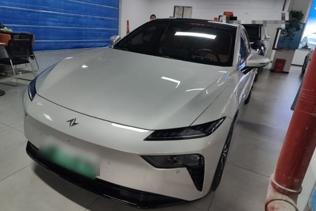 Dongfeng eπ eπ007 2025 Model Pure-Electric 565 All-Wheel-Drive Max Leading Edition مستعملة