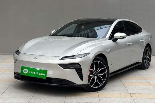 Dongfeng eπ eπ007 2025 Model Pure-Electric 565 All-Wheel-Drive Max Leading Edition مستعملة
